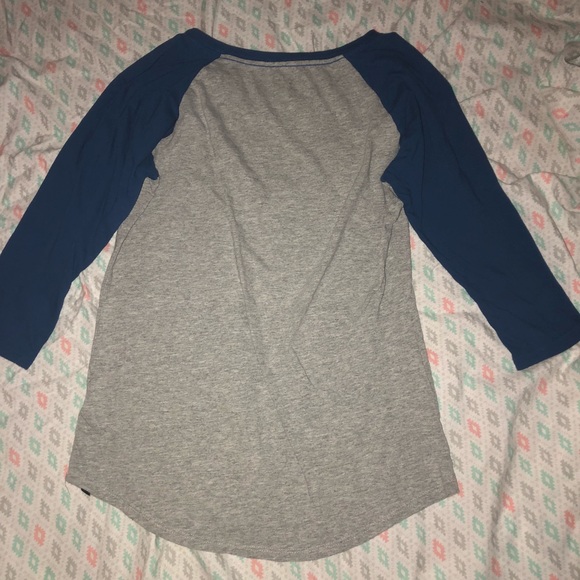 Hurley shirt - Picture 2 of 3